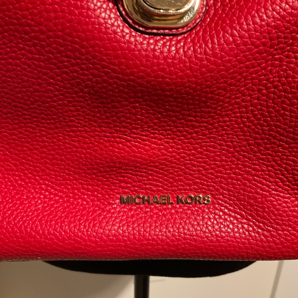 Pre_owned Michael Kors Red Leather w/Gold Hardware Backpack - Picture 5 of 10